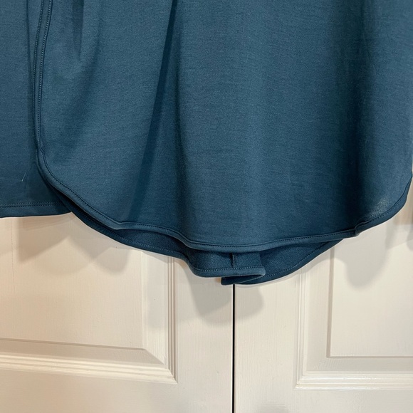 Cupio Women's Long Sleeve V-Neck Collared Blouse Size Large NWT - Picture 5 of 6